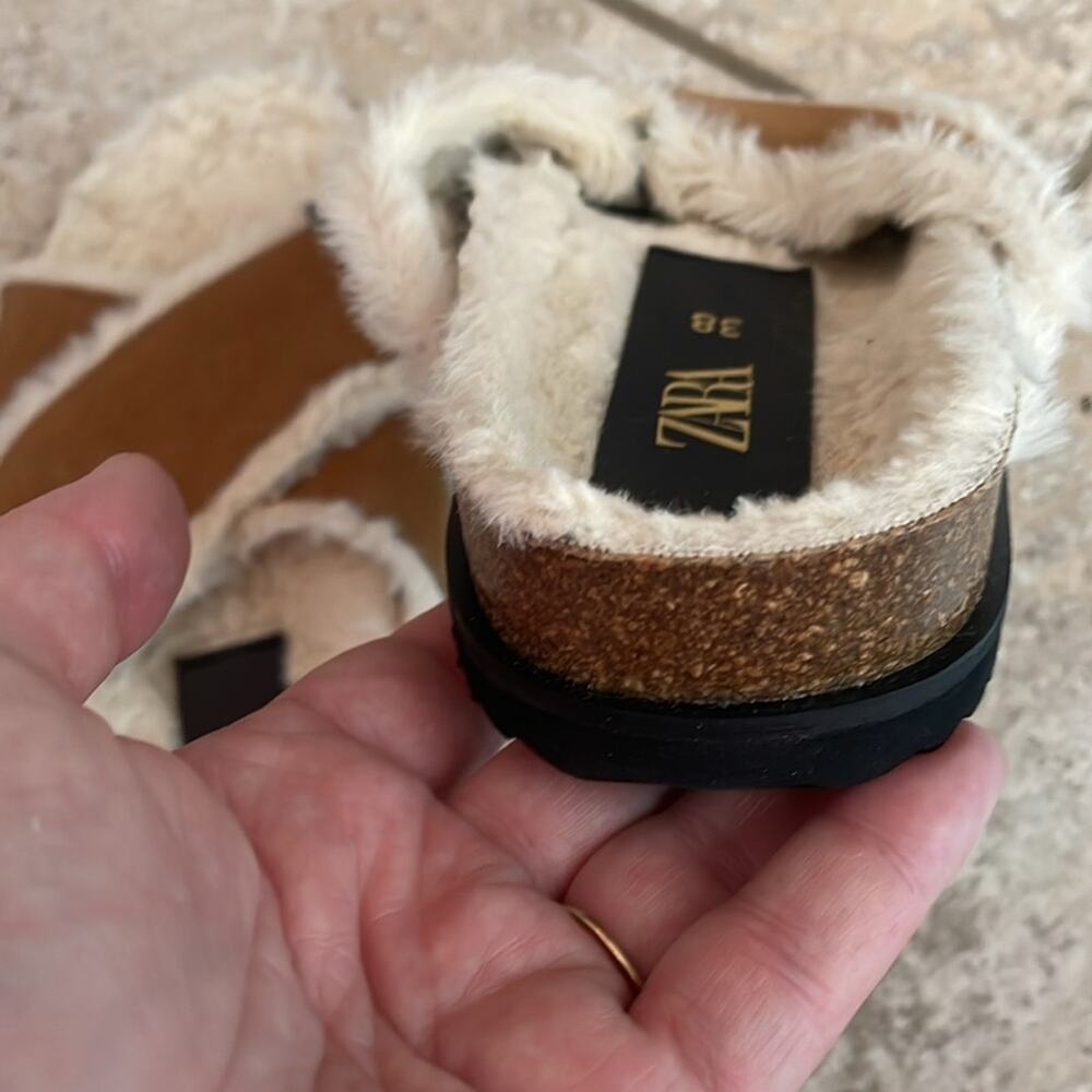 ZARA Faux Fur Lined Leather Slide Sandals - Picture 12 of 16